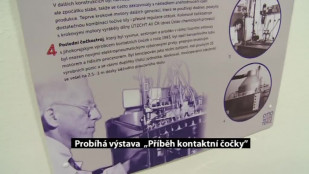 Výstava Příběh kontaktní čočky na Wichterlově gymnáziu v Ostravě-Porubě