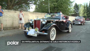 Do Frýdlantu nad Ostravicí se sjela historická vozidla. Nejstarší bylo z roku 1907
