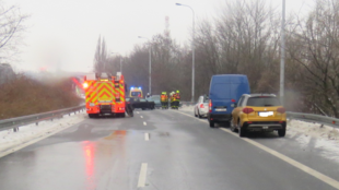 Policie hledá svědky řetězové nehody v Ostravě, při které byly sraženy dvě ženy vlastním autem