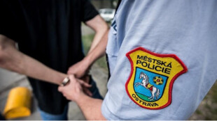 Ostravští strážníci během víkendu vypátrali tři osoby, které hledala policie