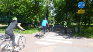 Ostravští strážníci budou kontrolovat cyklisty a uživatele elektrokoloběžek, nejprve v Porubě