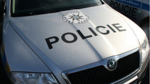 Dva muži chtěli vykrást cykloprodejnu v Kopřivnici, policisté je zadrželi při činu