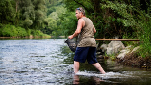 Výtěžek z aukce dresů Baníku přinesl zhruba 8 500 nových ryb pro Bečvu