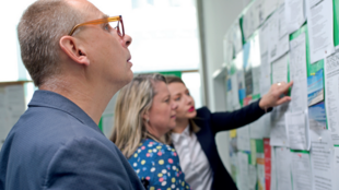 Nejvíce lidí bez práce v Moravskoslezském kraji je stále na Karvinsku a Ostravsku