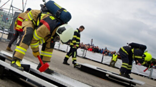 V neděli se na Dnech NATO předvedli v extrémním FCC dobrovolní hasiči