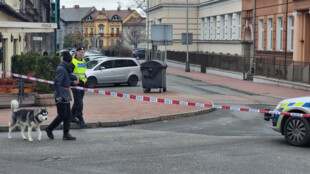 Policisté hledají anonyma, který ohlásil bombu v českotěšínské obchodní akademii