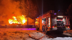 Požár rodinného domu v Karlovicích na Bruntálsku způsobil škodu přes milion korun