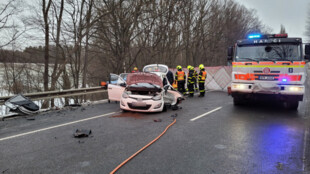 Vážná nehoda zastavila provoz mezi Havířovem a Českým Těšínem, jeden řidič zemřel