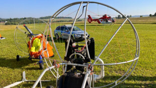 73letý paraglidista s motorem se zranil při přistání u Slezské Harty