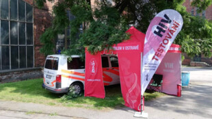 Nemocných HIV přibývá, Zdravotní ústav Ostrava bude testovat na festivalech