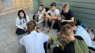 Studenti z Ostravska mířící surfovat do Portugalska uvízli na letišti ve Frankfurtu