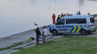 V Těrlické přehradě se utopil třiapadesátiletý muž