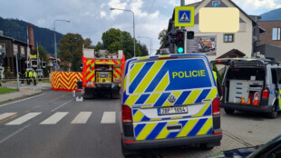 Další smrtelná nehoda v Ostravici, nákladní auto tam srazilo chodce