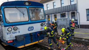 Na nádraží ve Studénce hořel motorový vlak, cestující bezpečně vystoupili