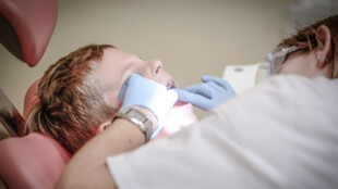 Stonava a Doubrava spouštějí pilotní program Školáci k zubaři