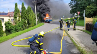 Při požáru dodávky v Ostravě hrozil výbuch plynové nádrže