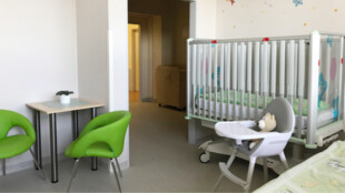 Dětské oddělení Městské nemocnice Ostrava má nové rodinné pokoje
