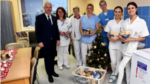 Vánoční dárky dostala i nemocnice v Krnově