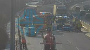 Opilý řidič na D1 v Ostravě-Hrušově narazil do svodidel, nafoukal přes dvě promile
