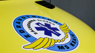 Záchranáři a hasiči zasahovali u čtyř lidí intoxikovaných oxidem uhelnatým v Opavě