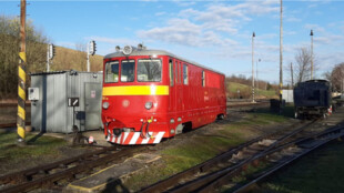 Další úzkorozchodná lokomotiva se po více než čtyřech letech vrátila na Osoblažku