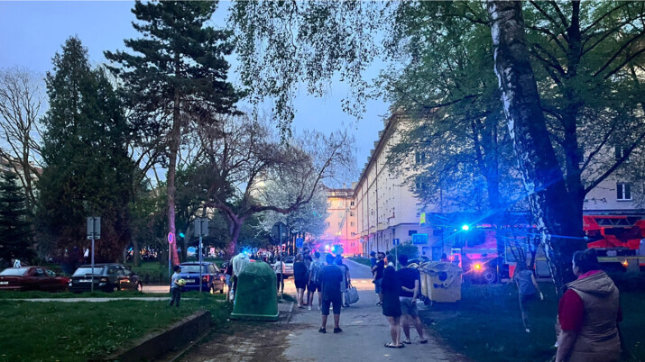 Požár bytu v Ostravě-Porubě povolal do akce 4 jednotky hasičů