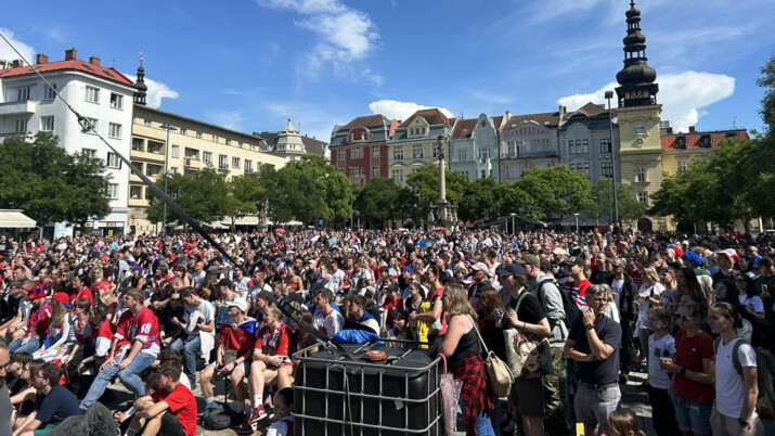 Finálový zápas Česko - Švýcarsko  budou lidé sledovat v hospodách i na náměstích