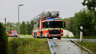 Hasiči odstraňují následky sobotní bouře, na kontě mají více než 140 zásahů