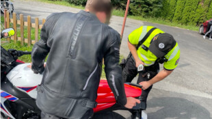 Policisté se při dopravní akci zaměřili na motorkáře a stav jejich strojů