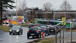 Mladý chlapec vjel na kole před projíždějící vlak v Kopřivnici