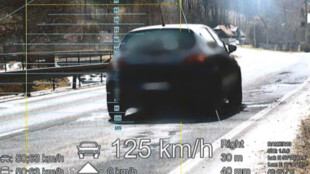 Jel v obci 125 km/h, chtěl prý „vyzkoušet radar“. Policie během dopravní akce rozdávala i další pokuty