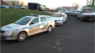 Kvůli vyšetřování krádeže peněz sháněli policisté ženu z videozáznamu