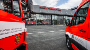 Hasiči a policisté mají díky Moravskoslezskému kraji další moderní vybavení