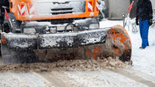 V noci a ráno pozor na náledí! Sněžit má i v nižších polohách