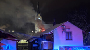 Hasiči zasahovali při požáru penzionu v Třinci, zachránili majetek za 5 milionu korun