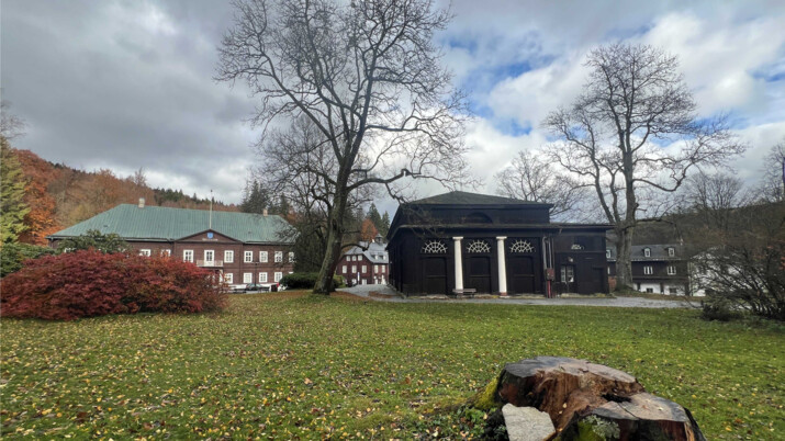 Ředitel lázní Karlova Studánka odvolal stíhanou manažerku a sám skončí