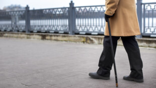 Odešel na procházku a nevrátil se. Pohřešovaný senior se našel v Katovicích