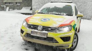 Nevidomý spadl do potoka, bezdomovec málem umrzl. Záchranáři ošetřovali 70 podchlazených