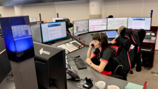 Čtyři vážné případy a nedostatek posádek. Operátoři ZZS zvládli zorganizovat pomoc