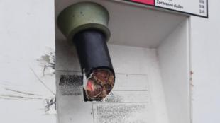 Ukradl kabely za šedesát tisíc a prodal je za tisíc korun. Policie dopadla zloděje za pár dní