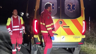 Vážná srážka auta s chodcem uzavřela most přes Opavu, v koloně se pak srazila čtyři vozidla