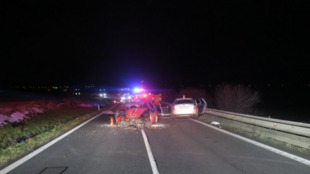 Policie hledá svědky tragické nehody na Bruntálsku. Viník zemřel, dva těžce zranění