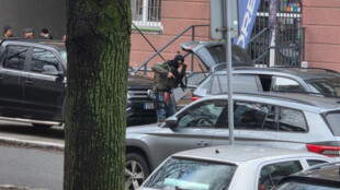 Policisté kvůli nebezpečnému muži uzavřeli ulici v centru Havířova, na místo přijela zásahovka