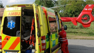 Rok a půl stará holčička vypila a polila se hydroxidem sodným. Do nemocnice ji transportoval vrtulník