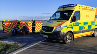 Sváteční vyjížďka pro motorkáře skončila tragickým vyjetím ze zatáčky