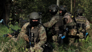 Eliminace nebezpečných pachatelů i nahlášená bomba. Moravskoslezští policisté cvičili s kolegy z Polska a Slovenska