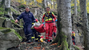 Jedenáctiletá dívka spadla ze skály na Jablunkovsku