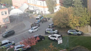 Policie zasahuje u nemocnice ve Frýdku-Místku kvůli podezření na ozbrojeného člověka, nebezpečí ale už nehrozí