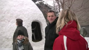 Ledová maxikočka v Petřvaldu láká k posezení
