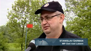 V Karviné  pomáhali strážníci z Ústí  nad Labem